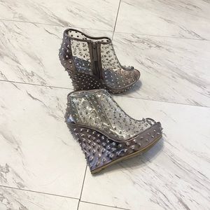 Posh studded spike wedge shoes
